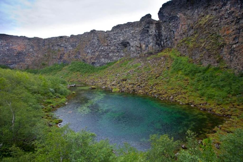 Cabin In The Lava. Near Husavik Skogar  Exteriér fotografie